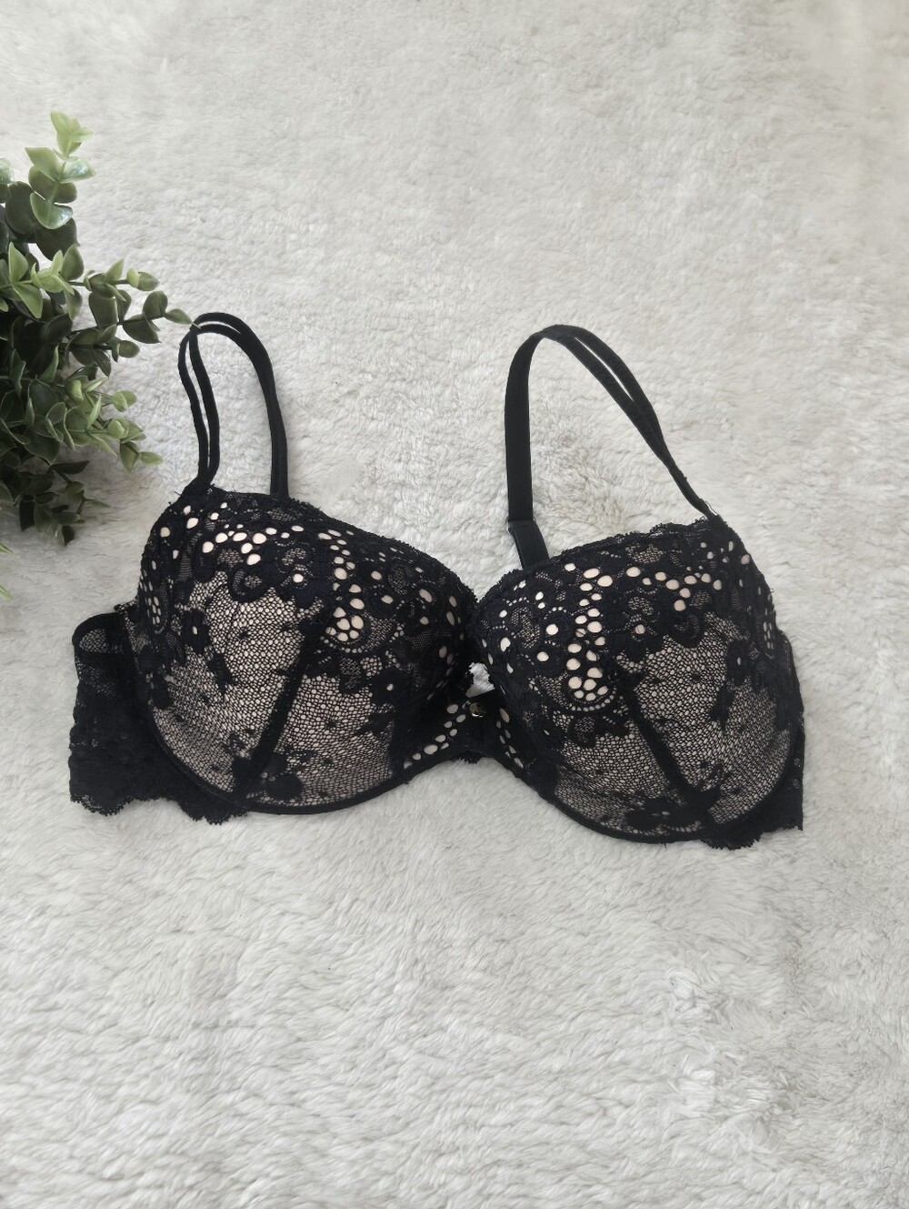 Victoria's Secret Very Sexy Black Lace Padded Demi Coquette Push-Up Bra, 36C